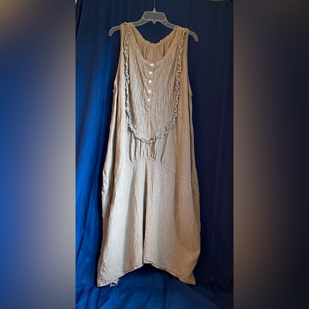 Absolutely Beautriful Magnolia Pearl Cottage Dress from the Love Collection